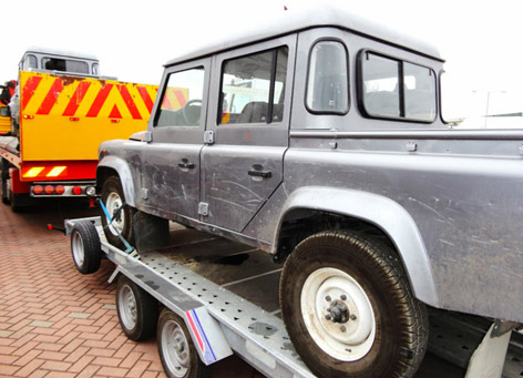Land Rover Defender SkyFall 2