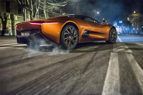 SPECTRE Jaguar C-X75 Rome chase scene hinx dave bautista 2