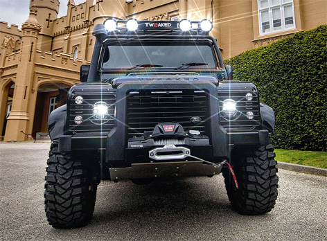 Land Rover Defender SPECTRE Tweaked