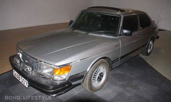 Saab James Bond auction