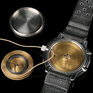 Prop Store Entertainment Memorabilia Auction Results for the James Bond items