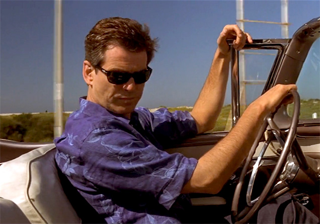 photo © Danjaq LLC, MGM, 20th Century Fox In Die Another Day, Pierce Brosnan wears Persol PE2672-S when he is in Havana, Cuba.