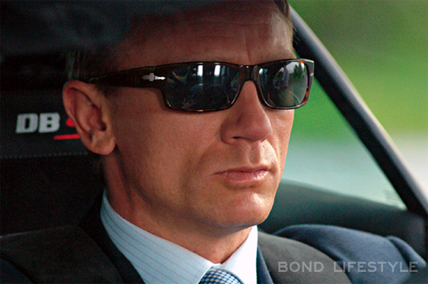 photo © EON, Danjaq LLC, MGM, Columbia Pictures, Sony Pictures Releasing James Bond in his Aston Martin DBS wearing Persol 2720