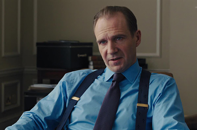 photo © Columbia Pictures, Eon Productions, MGM, Sony Pictures Releasing Gareth Mallory (played by Ralph Fiennes) wears a pair of Ede & Ravenscroft Dark Blue Fleur De Lys braces in SkyFall