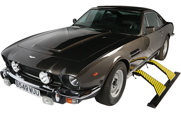 photo © London Film Museum Aston Martin V8 Vantage Series III with optional extras