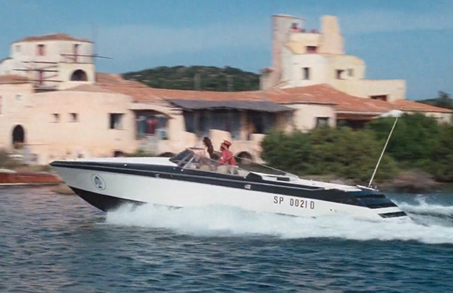 photo © Danjaq LLC, MGM, United Artists Naomi and two henchmen arrive at Hotel Cala di Volpe in an Intermarine Cigarette 37 power boat