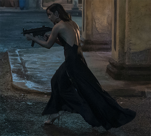 photo © Eon Productions, Danjaq, Universal, United Artists, MGM Paloma (Ana de Armas) in action in No Time To Die