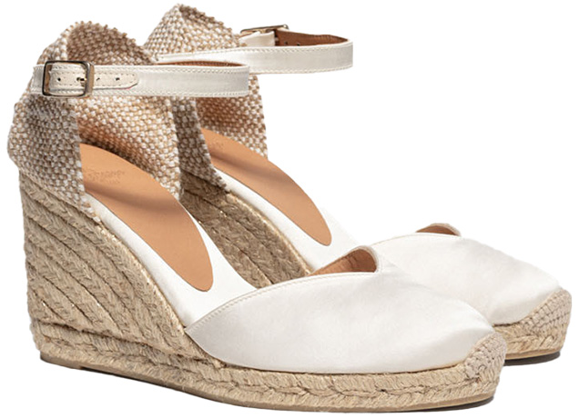 photo © Castañer Castañer Chiarita Espadrille with wedge made of satin 9cm