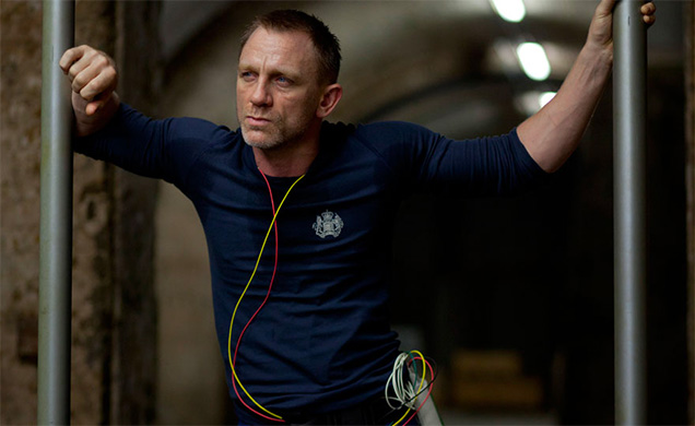 photo © Danjaq LLC, MGM, United Artists Daniel Craig as James Bond wearing blue training outfit in SkyFall