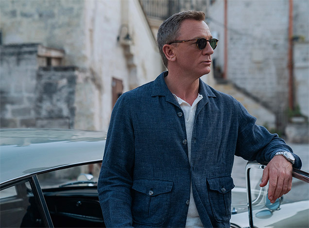 photo © Danjaq LLC, MGM, United Artists James Bond and his Aston Martin DB5 in Matera, Italy, in the movie No Time To Die.