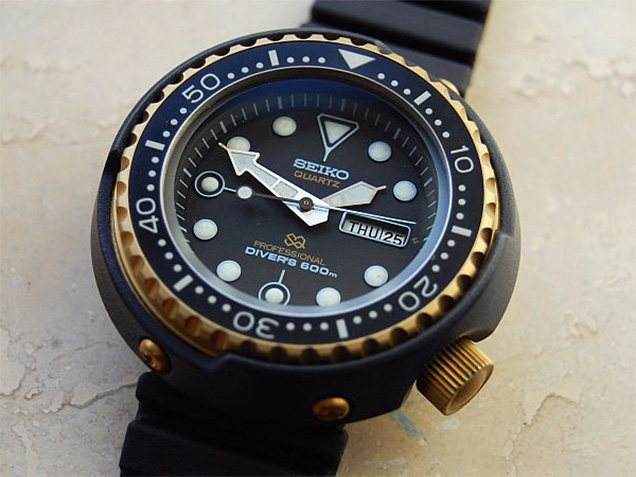 photo courtesy of fmc000 at Rolex Forums An original Seiko 7549-7009 'Golden Tuna' 600m Professional Quartz Diver