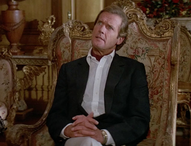 photo © Danjaq LLC, MGM, United Artists Roger Moore as James Bond wears a Seiko 6923 8080 Quartz watch in A View To A Kill - is that a Champagne or Gold dial?