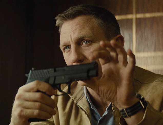 photo © Danjaq LLC, MGM, Columbia Pictures James Bond shows Madeleine Swann the SIG Sauer P226 in the movie SPECTRE.