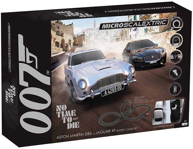 photo © Scalextric Micro Scalextric James Bond Set No Time To Die