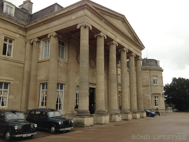 photo © Bond Lifestyle The Luton Hoo Mansion House entrance, where Bond arrives in his Bentley, still looks the same as in the film Never Say Never Again